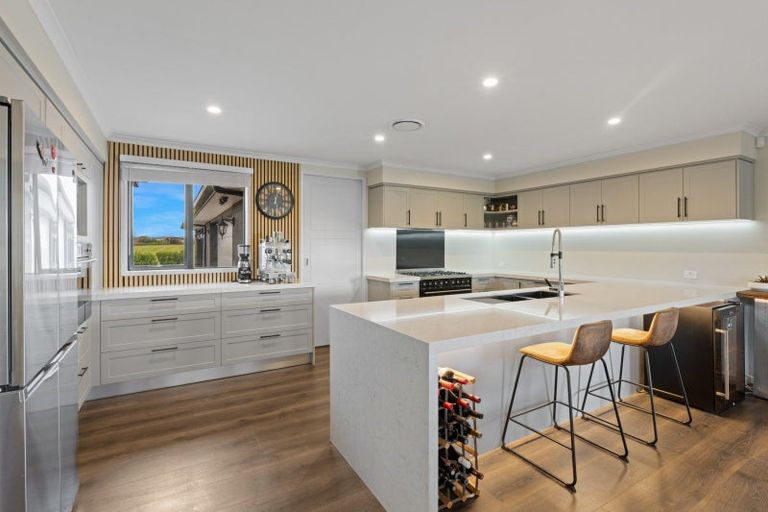 Photo of property in 1 Fernbird Grove, Kerikeri, 0294