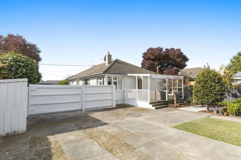 Photo of property in 159 Langdons Road, Northcote, Christchurch, 8052