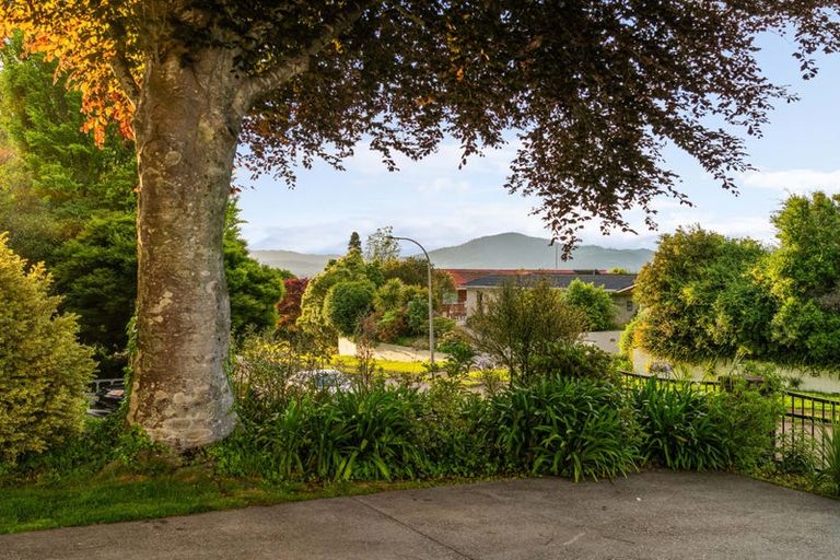 Photo of property in 29 Blackmore Drive, Lynmore, Rotorua, 3010
