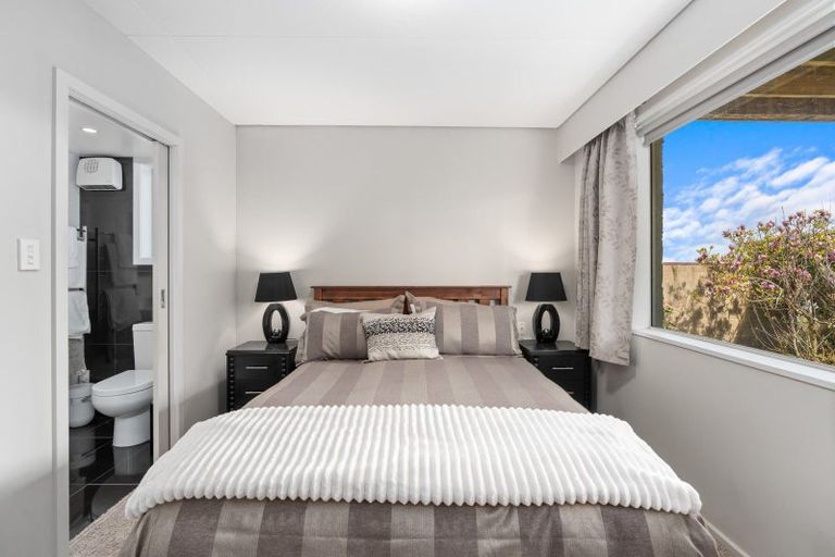 Photo of property in 11 Braeburn Street, Vauxhall, Dunedin, 9013