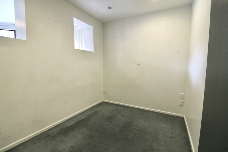 Photo of property in Terrace Garden Apartments, 6d/120 The Terrace, Wellington Central, Wellington, 6011