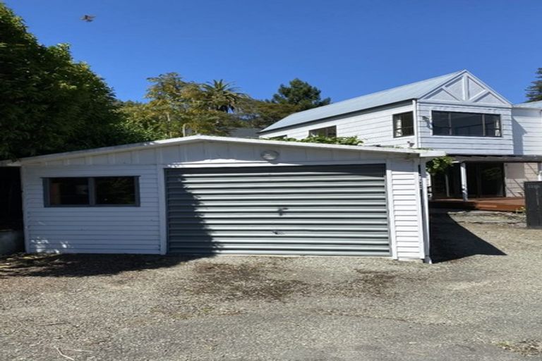 Photo of property in 220a Collingwood Street, Nelson South, Nelson, 7010