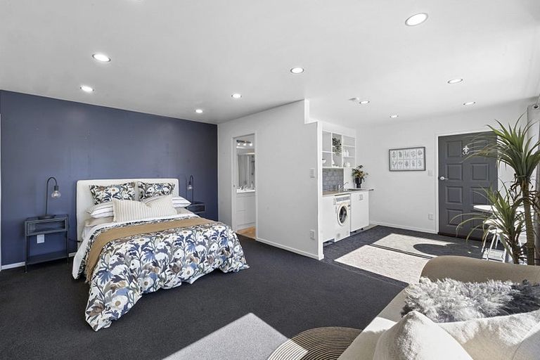 Photo of property in 183 Coronation Avenue, Welbourn, New Plymouth, 4310