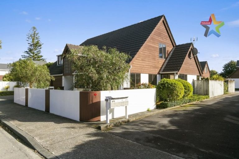 Photo of property in 134 Muritai Road, Eastbourne, Lower Hutt, 5013