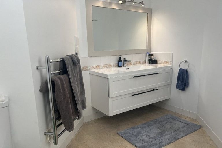 Photo of property in 16b Gemini Place, Kawaha Point, Rotorua, 3010