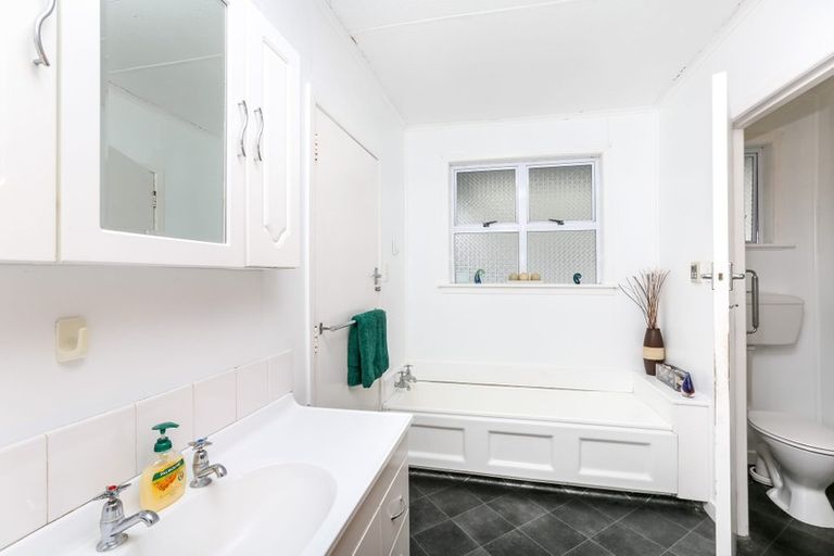 Photo of property in 22/20 Mace Terrace, Oakura, 4314