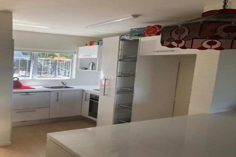 Photo of property in 9/72 Kitchener Road, Milford, Auckland, 0620