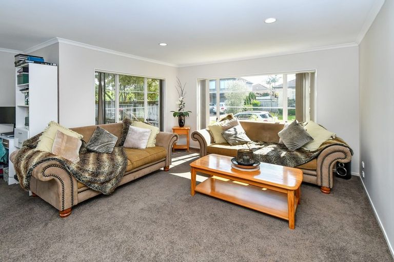 Photo of property in 4 Glasson Avenue, Flat Bush, Auckland, 2016