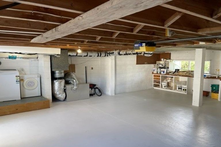 Photo of property in 1/3 Brown Street, Hauraki, Auckland, 0622