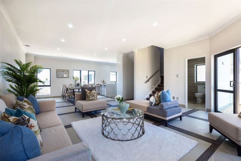 Photo of property in 4225b Great North Road, Glendene, Auckland, 0602