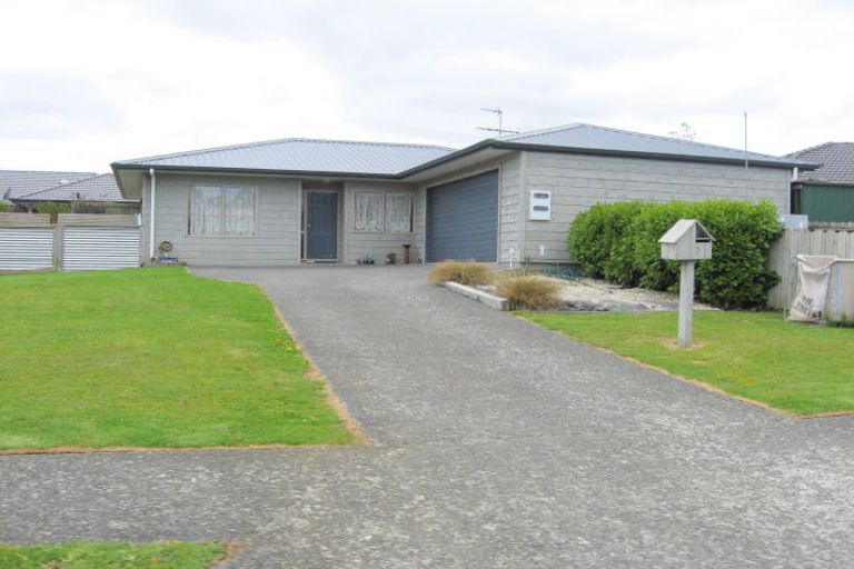 Photo of property in 7 Four Oaks Place, Pukekohe, 2120