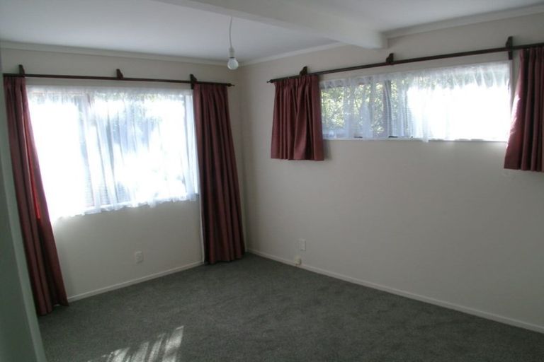 Photo of property in 10 Amapur Drive, Khandallah, Wellington, 6035