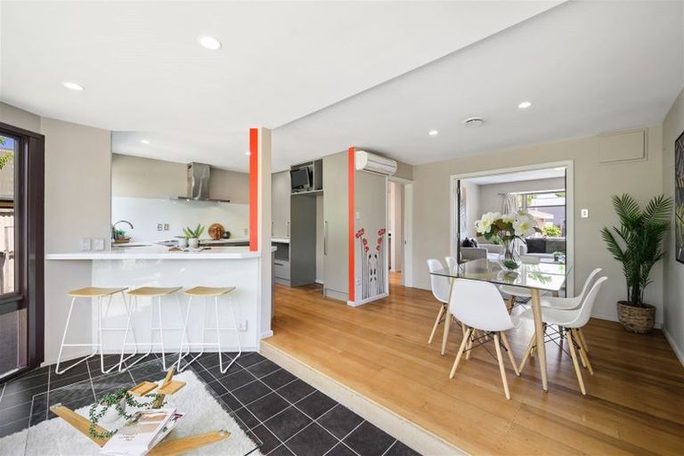 Photo of property in 112 Hamilton Avenue, Ilam, Christchurch, 8041