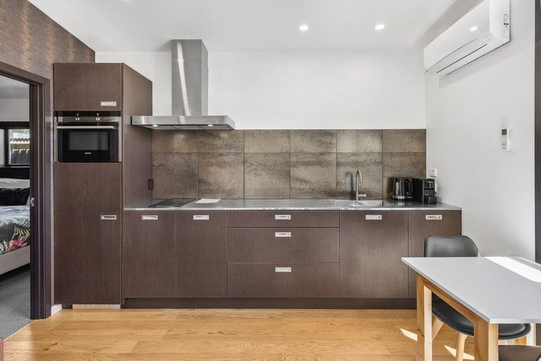 Photo of property in 21 Stonebrook Drive, Wanaka, 9305