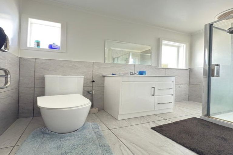 Photo of property in 9 Cosgrave Road, Papakura, 2110