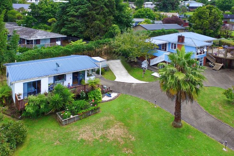 Photo of property in 11 Withers Road, Glen Eden, Auckland, 0602