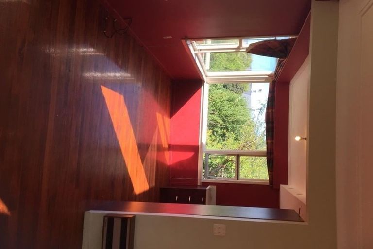 Photo of property in 130 Gladstone Road, Dalmore, Dunedin, 9010