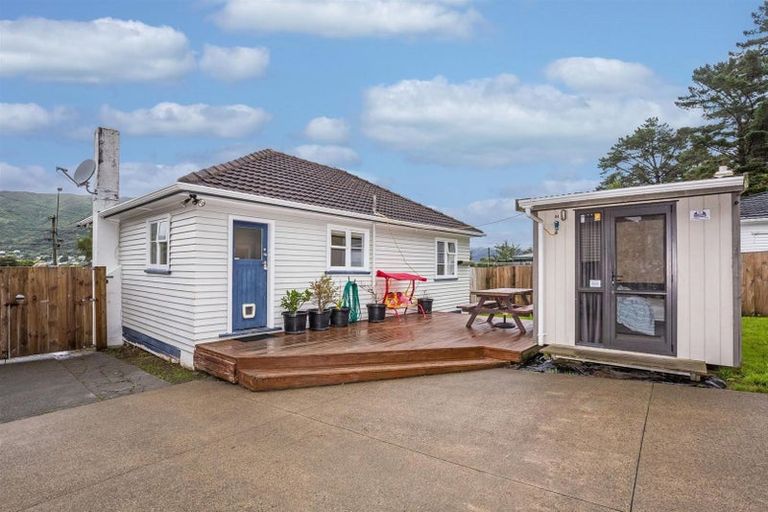 Photo of property in 123 Wellington Road, Wainuiomata, Lower Hutt, 5014