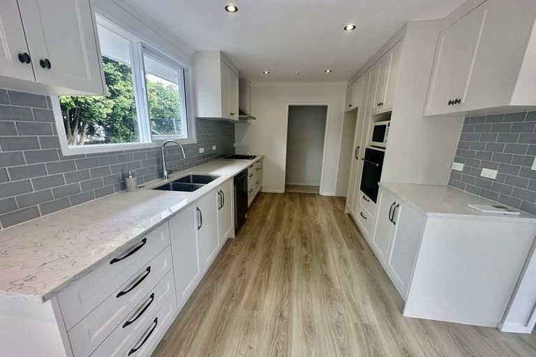 Photo of property in 24 Malvina Place, Bucklands Beach, Auckland, 2014