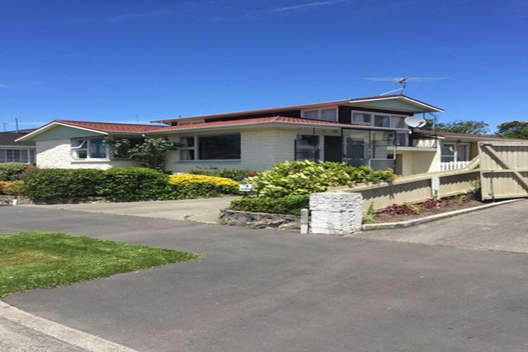 Photo of property in 1/4 Apollo Place, Papanui, Christchurch, 8052