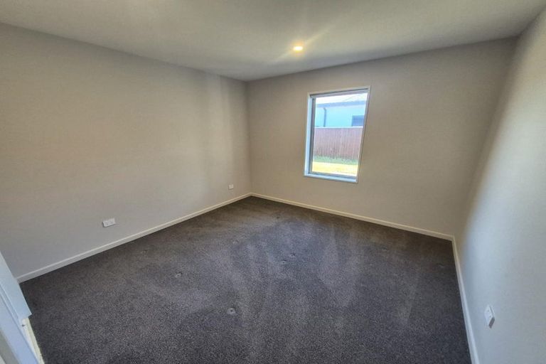 Photo of property in 10 Davaar Crescent, Broomfield, Christchurch, 8042