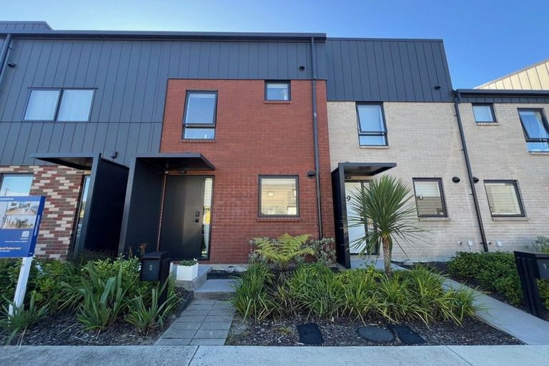 Photo of property in 9 Kotuitui Street, Manukau, Auckland, 2104