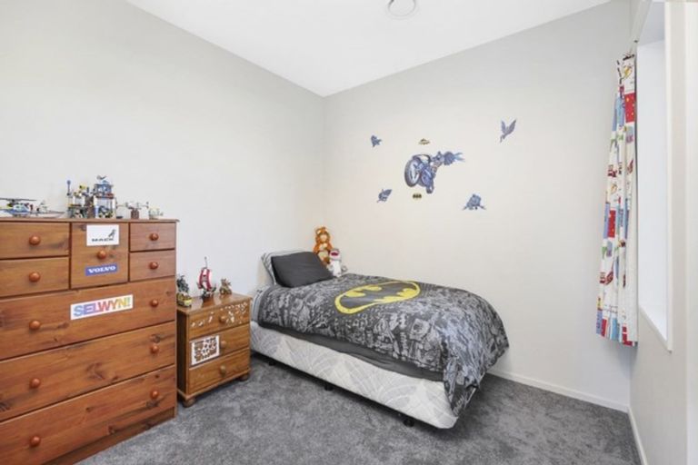 Photo of property in 13 Greenan Place, Doyleston, 7683