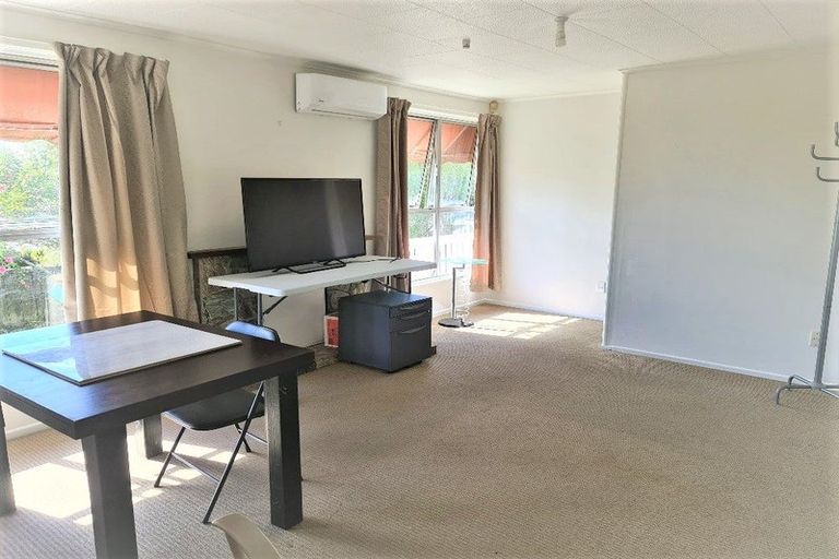 Photo of property in 1 Rogan Street, Mount Roskill, Auckland, 1041