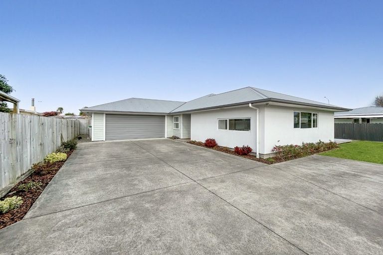 Photo of property in 98 Ferguson Street, West End, Palmerston North, 4412