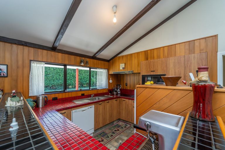 Photo of property in 247 Belvedere Road, Carterton, 5713