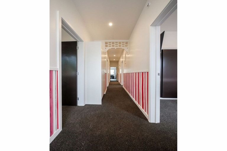 Photo of property in 274 Oxford Street, South Dunedin, Dunedin, 9012