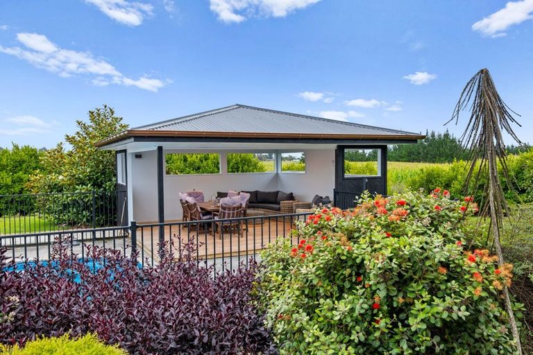 Photo of property in 100 Takahiwai Road, Ruakaka, Whangarei, 0171
