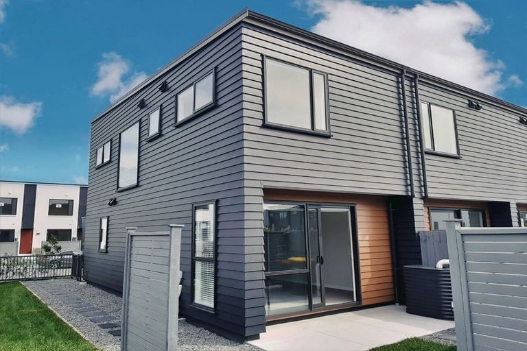 Photo of property in 35 Harewood Street, Whenuapai, Auckland, 0618