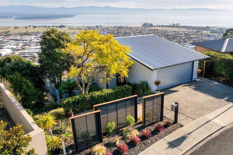 Photo of property in 3 Zeehaen Place, Britannia Heights, Nelson, 7010