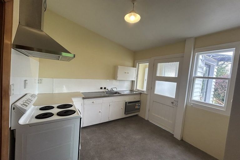 Photo of property in 17 Dilworth Street, Riccarton, Christchurch, 8011