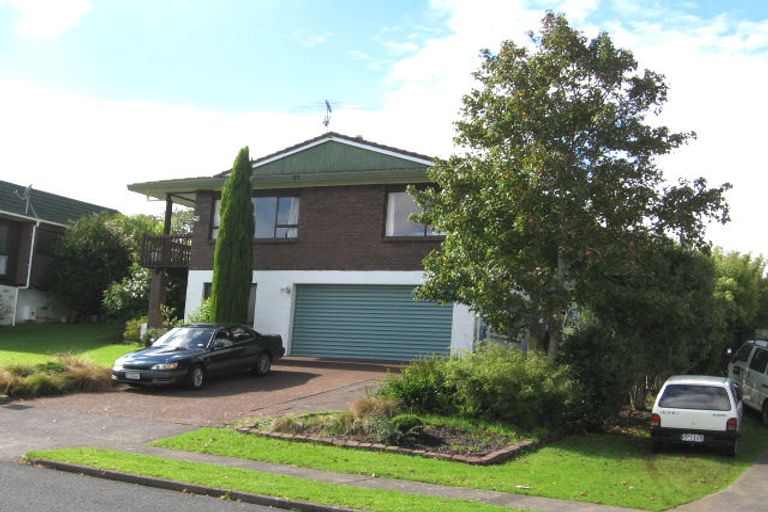 Photo of property in 12 Cornelian Crescent, Half Moon Bay, Auckland, 2012