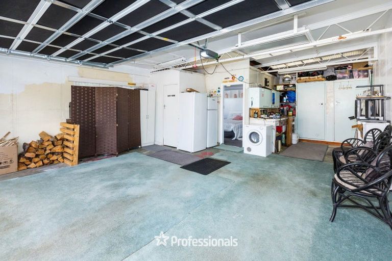 Photo of property in 14 Courtenay Road, Heretaunga, Upper Hutt, 5018