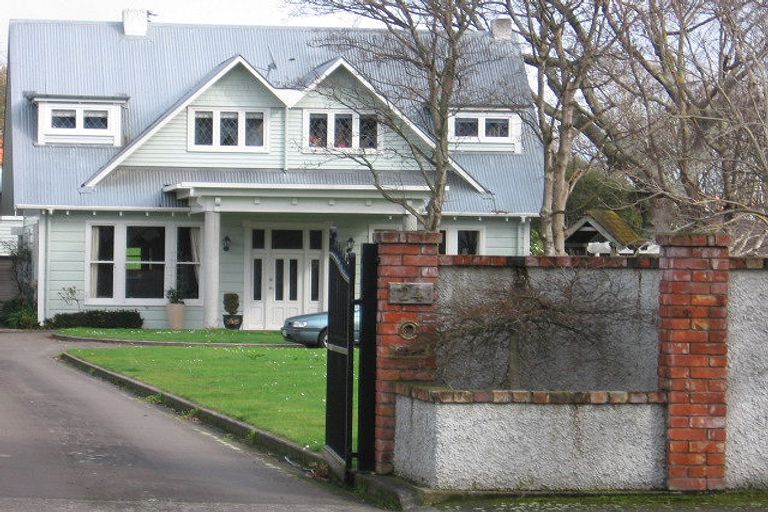 Photo of property in 24 Union Street, Hokowhitu, Palmerston North, 4410