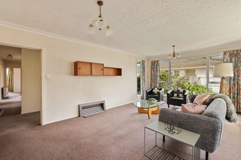 Photo of property in 8 Glenavon Place, Ilam, Christchurch, 8041