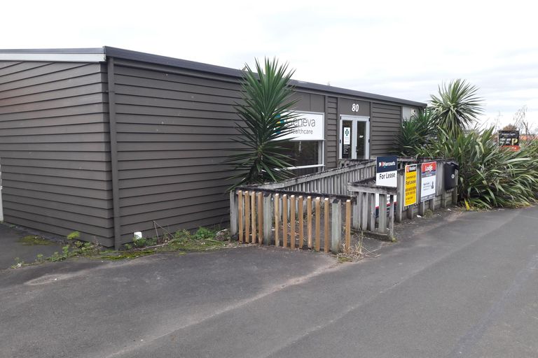 Photo of property in 80 Palmerston Road, Birkenhead, Auckland, 0626