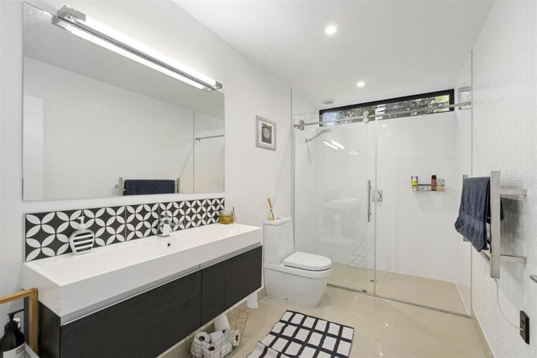 Photo of property in 144 Clifton Terrace, Clifton, Christchurch, 8081