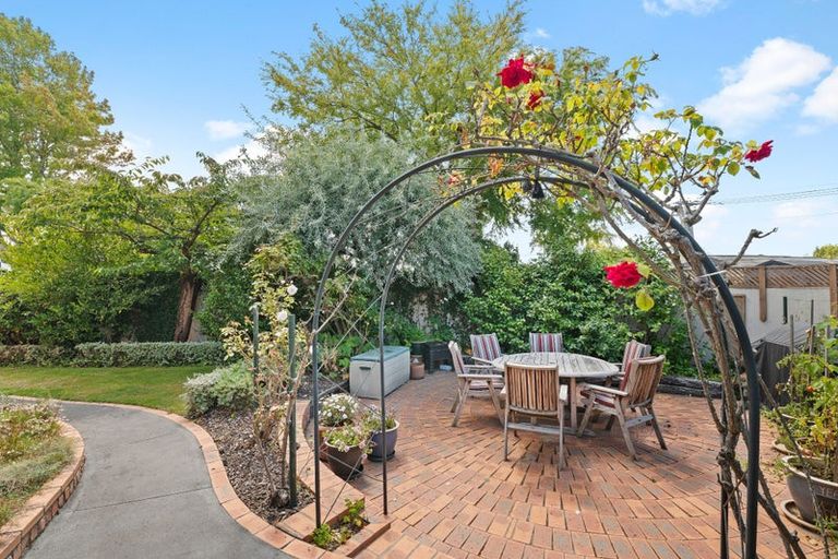 Photo of property in 1 Elmwood Road, Strowan, Christchurch, 8052