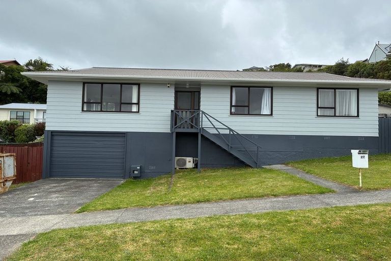 Photo of property in 27 Invercargill Drive, Kelson, Lower Hutt, 5010