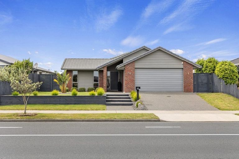 Photo of property in 87 Sandhurst Drive, Papamoa Beach, Papamoa, 3118