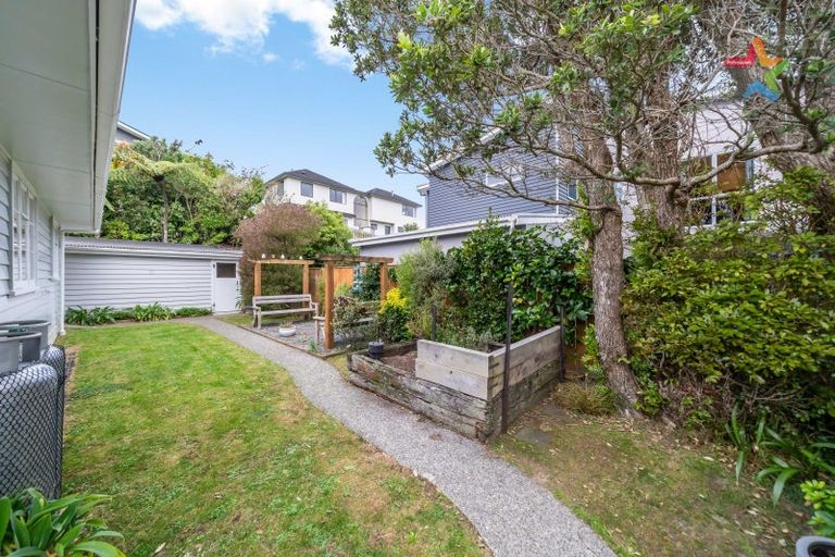 Photo of property in 46 Poto Road, Normandale, Lower Hutt, 5010