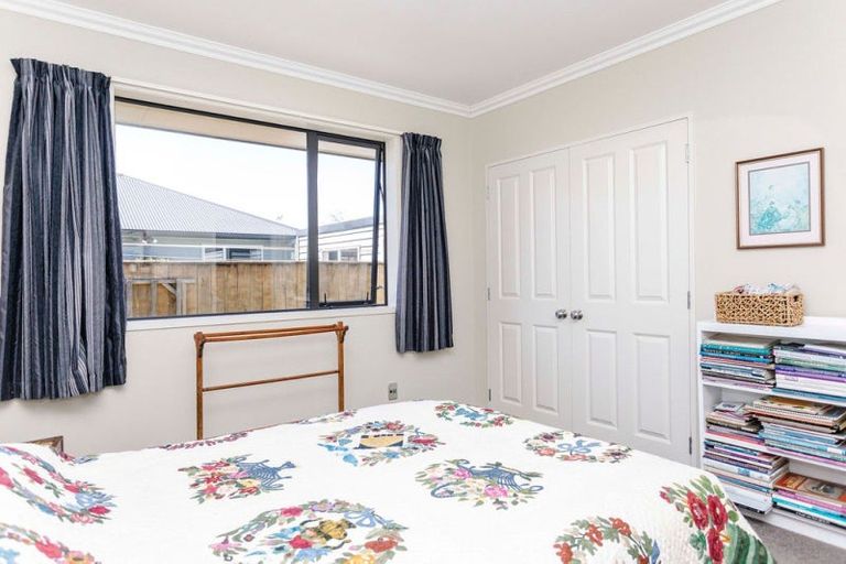 Photo of property in 35 Mcphee Street, Dannevirke, 4930