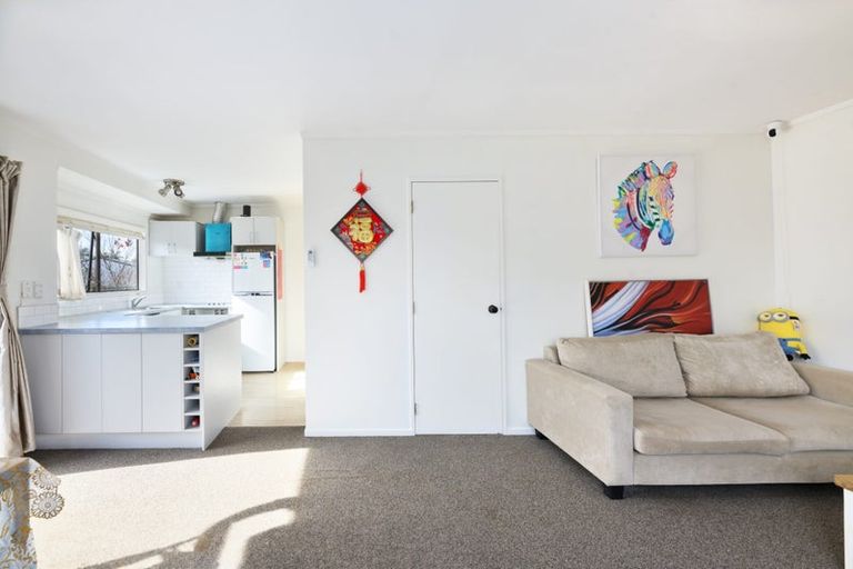 Photo of property in 1/31 Pomaria Road, Henderson, Auckland, 0610