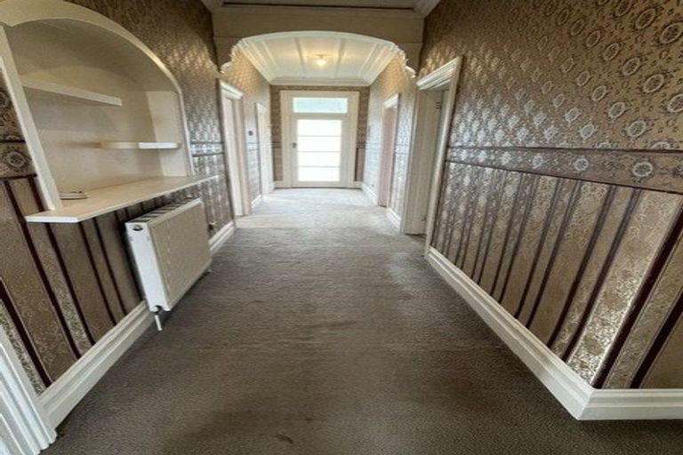 Photo of property in 215 Bridge Street, Bulls, 4818