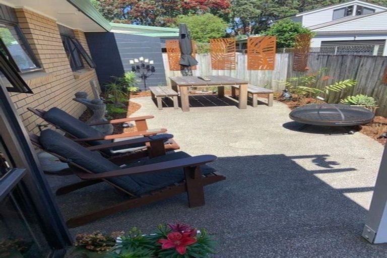 Photo of property in 10a Elizabeth Street, Orewa, 0931