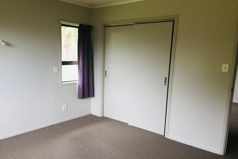 Photo of property in 25 Aeroview Drive, Beach Haven, Auckland, 0626